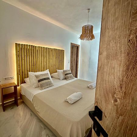 Athina Rooms - Lounge Apartments Parikia  Luaran gambar